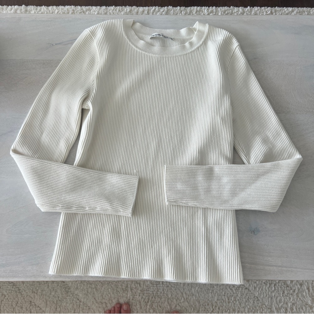 Abercrombie white ribbed long sleeve